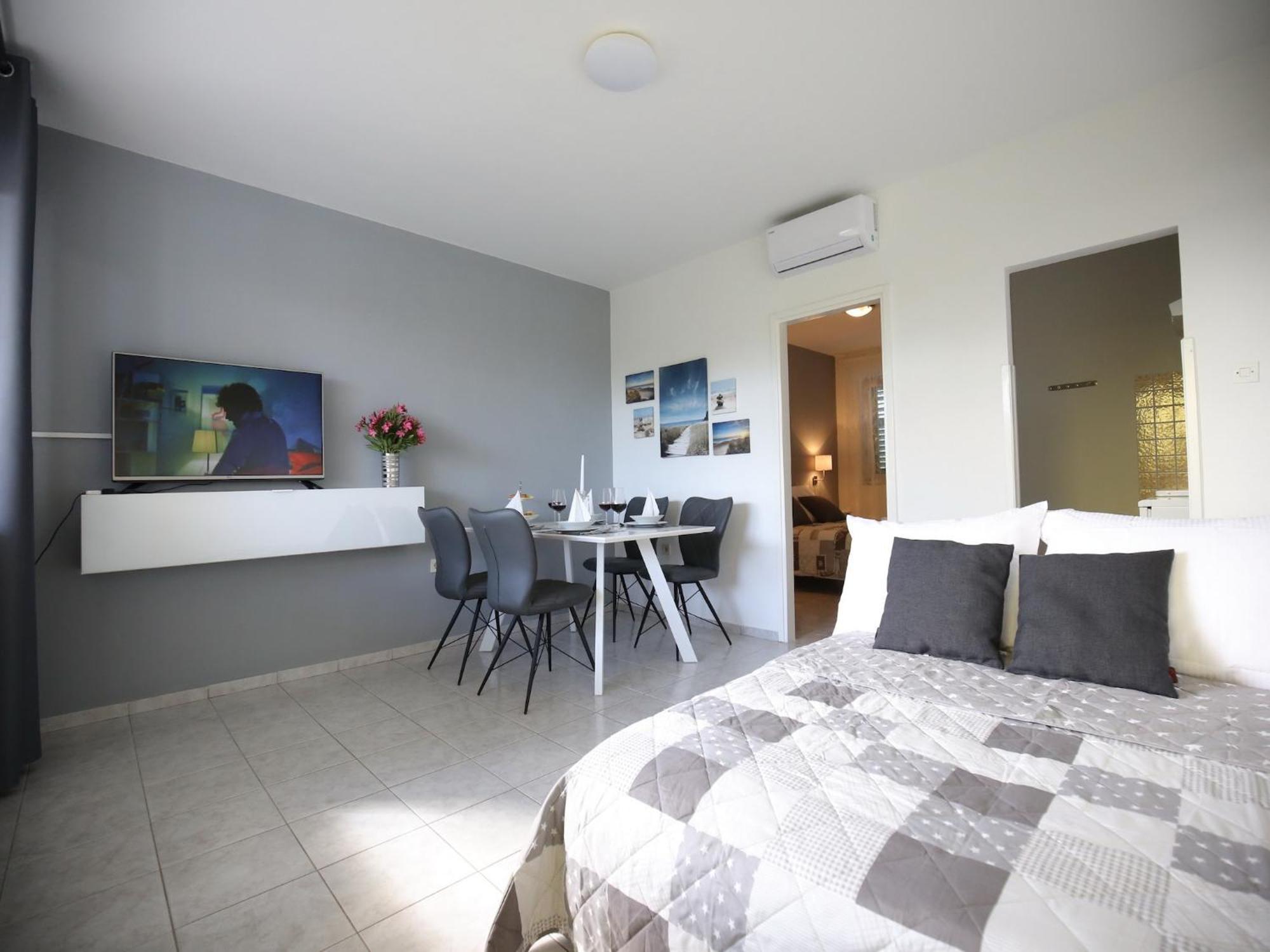 Scenic Holiday Home In Bibinje Near Sea מראה חיצוני תמונה