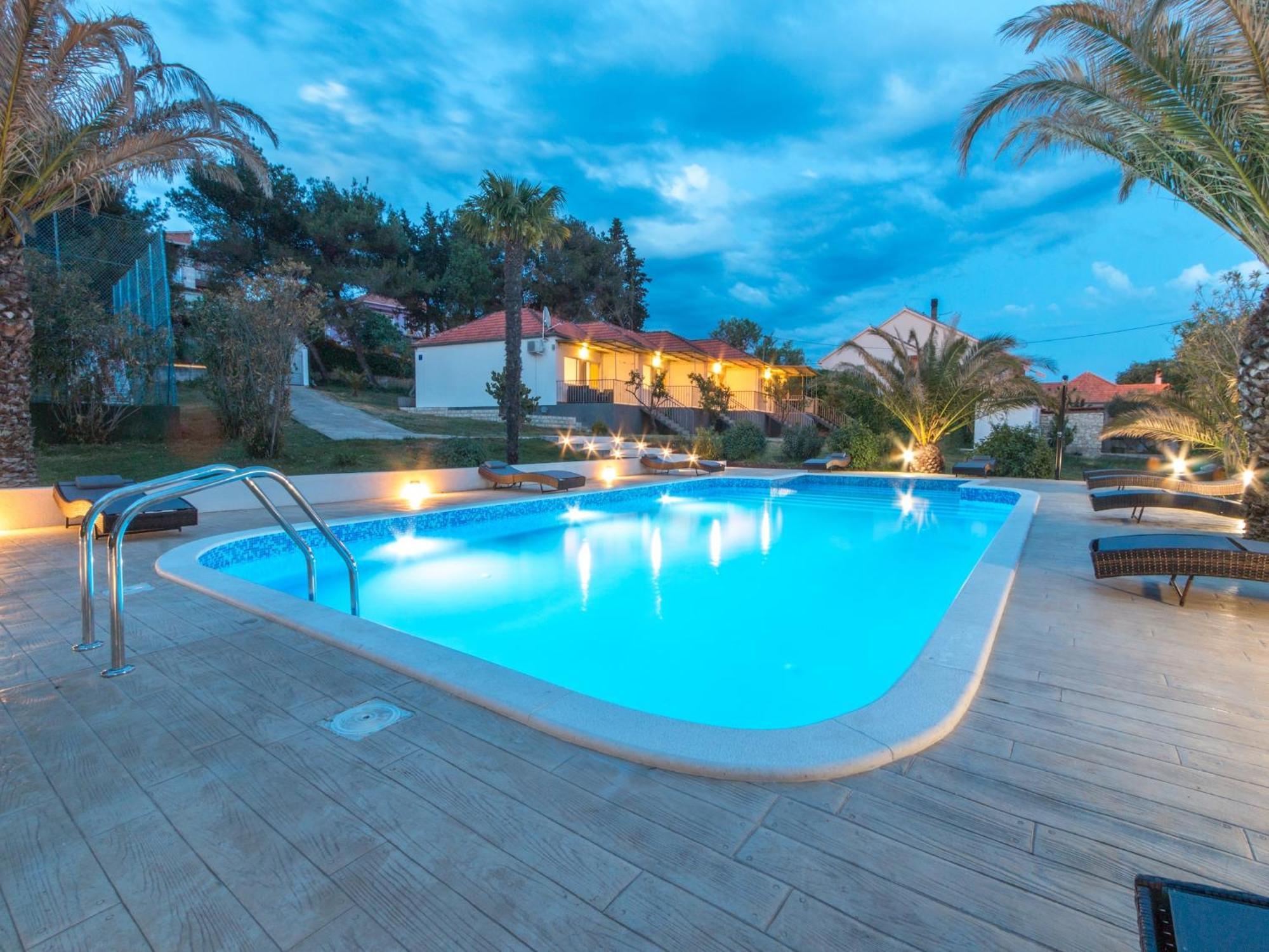 Scenic Holiday Home In Bibinje Near Sea מראה חיצוני תמונה